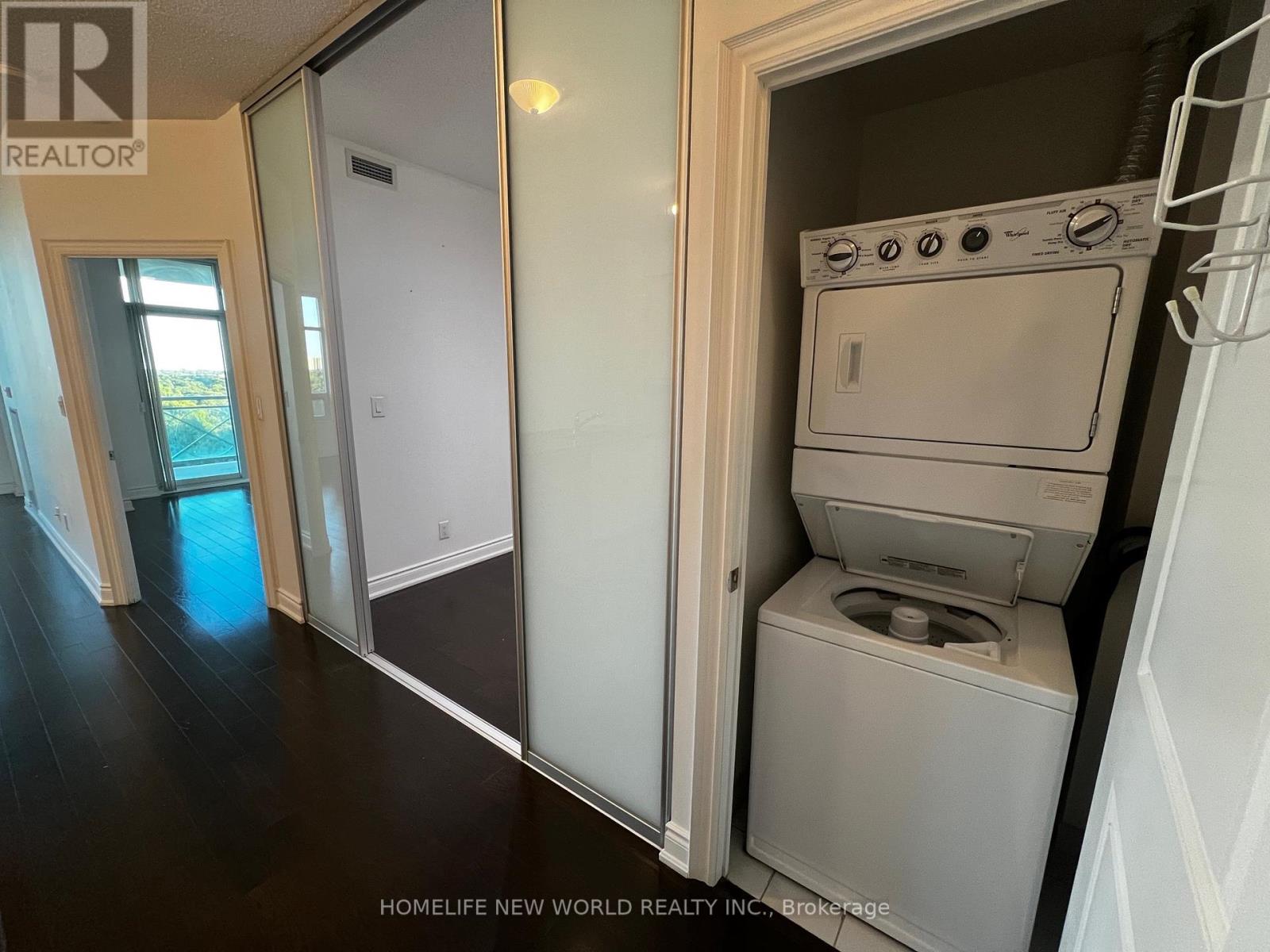 Photo 11 of 821 20 Bloorview Place, Toronto ON