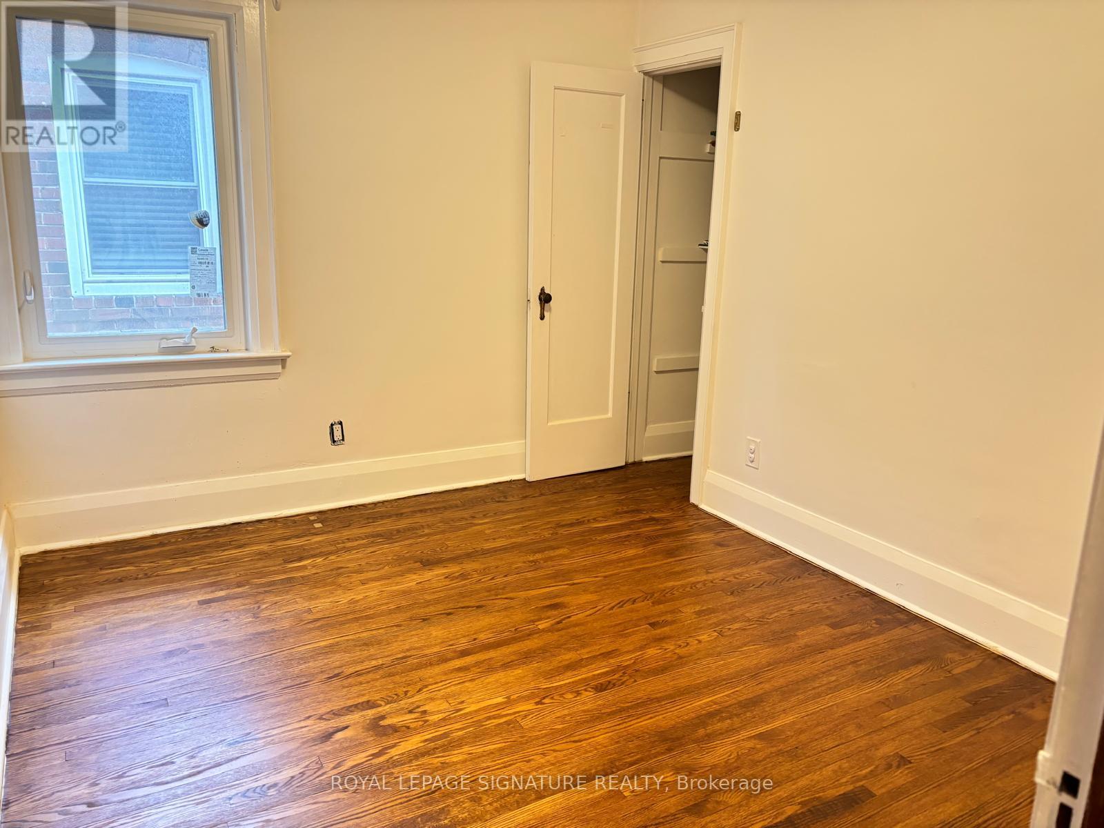 Photo 15 of 524 Eglinton Avenue E, Toronto ON
