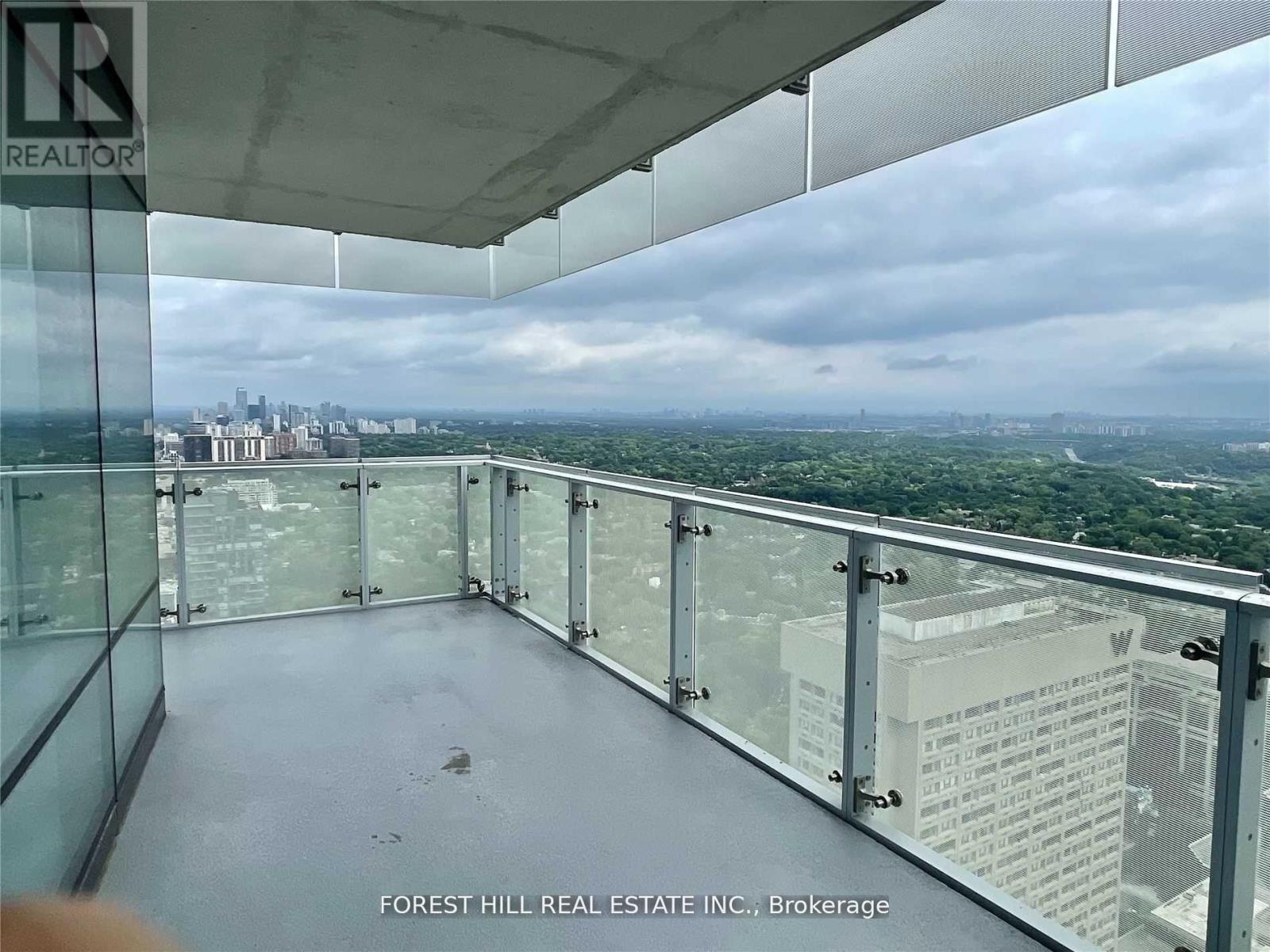 Photo 10 of 4701 1 Bloor Street E, Toronto ON