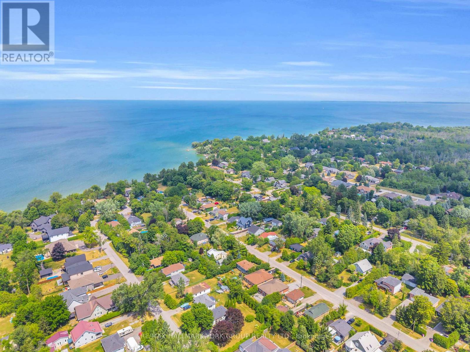 Photo 45 of 39 Farley Circle, Georgina ON