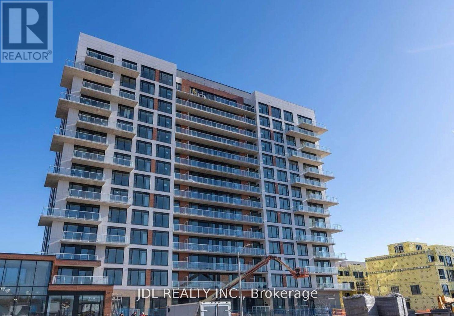 Photo 1 of 831 2 David Eyer Road N, Richmond Hill ON