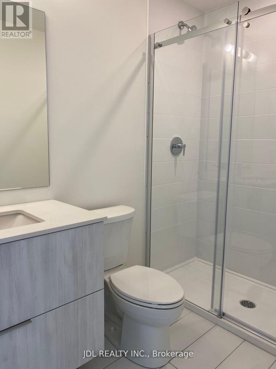 Photo 5 of 831 2 David Eyer Road N, Richmond Hill ON