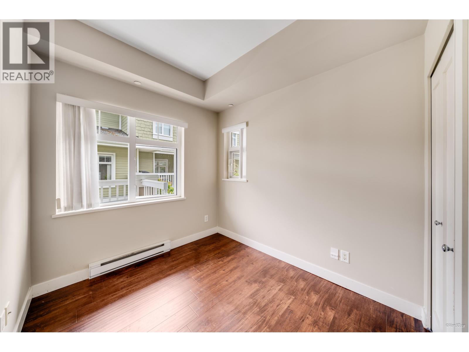 Photo 15 of 18 7388 Macpherson Avenue, Burnaby BC