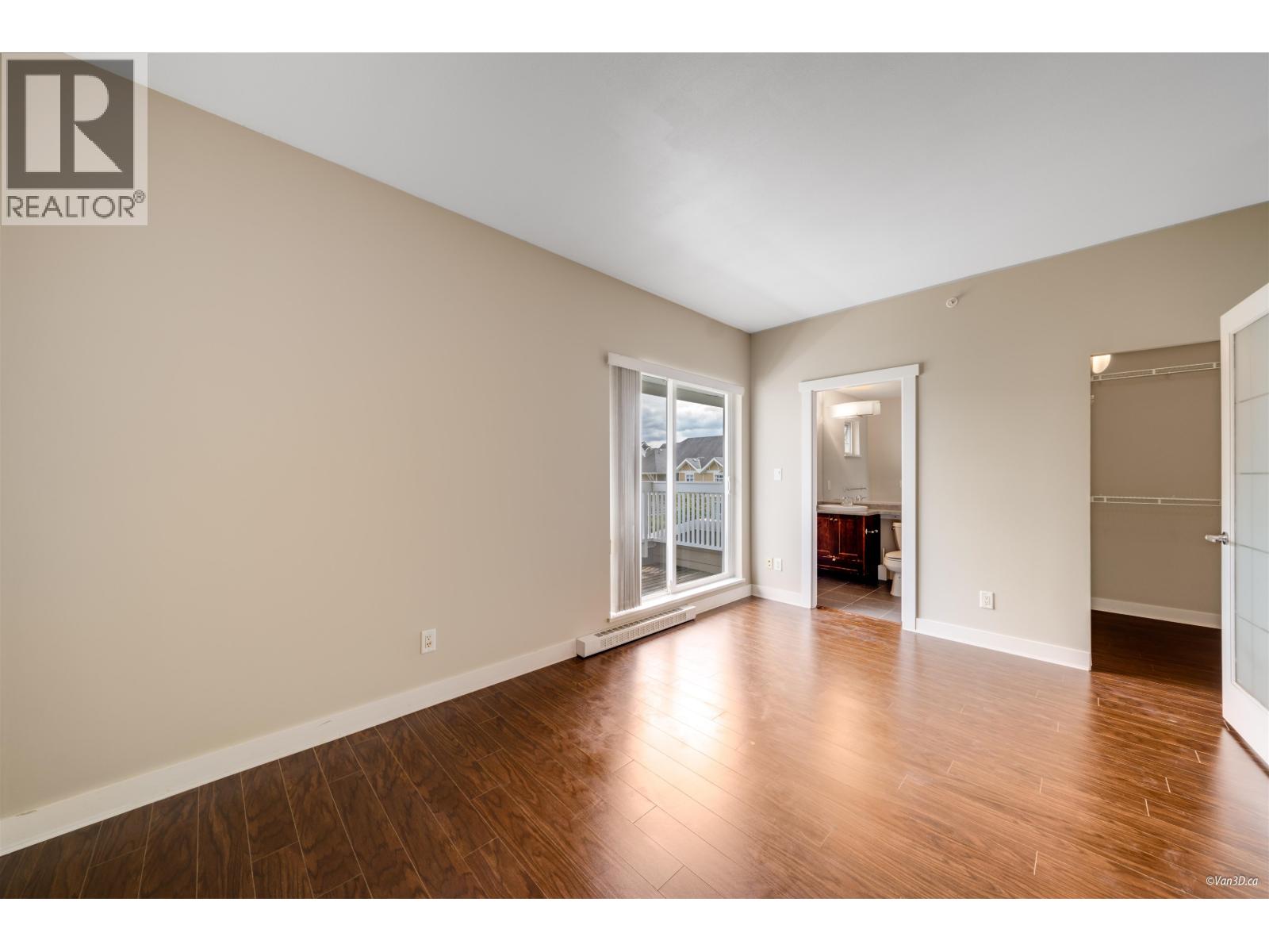 Photo 20 of 18 7388 Macpherson Avenue, Burnaby BC