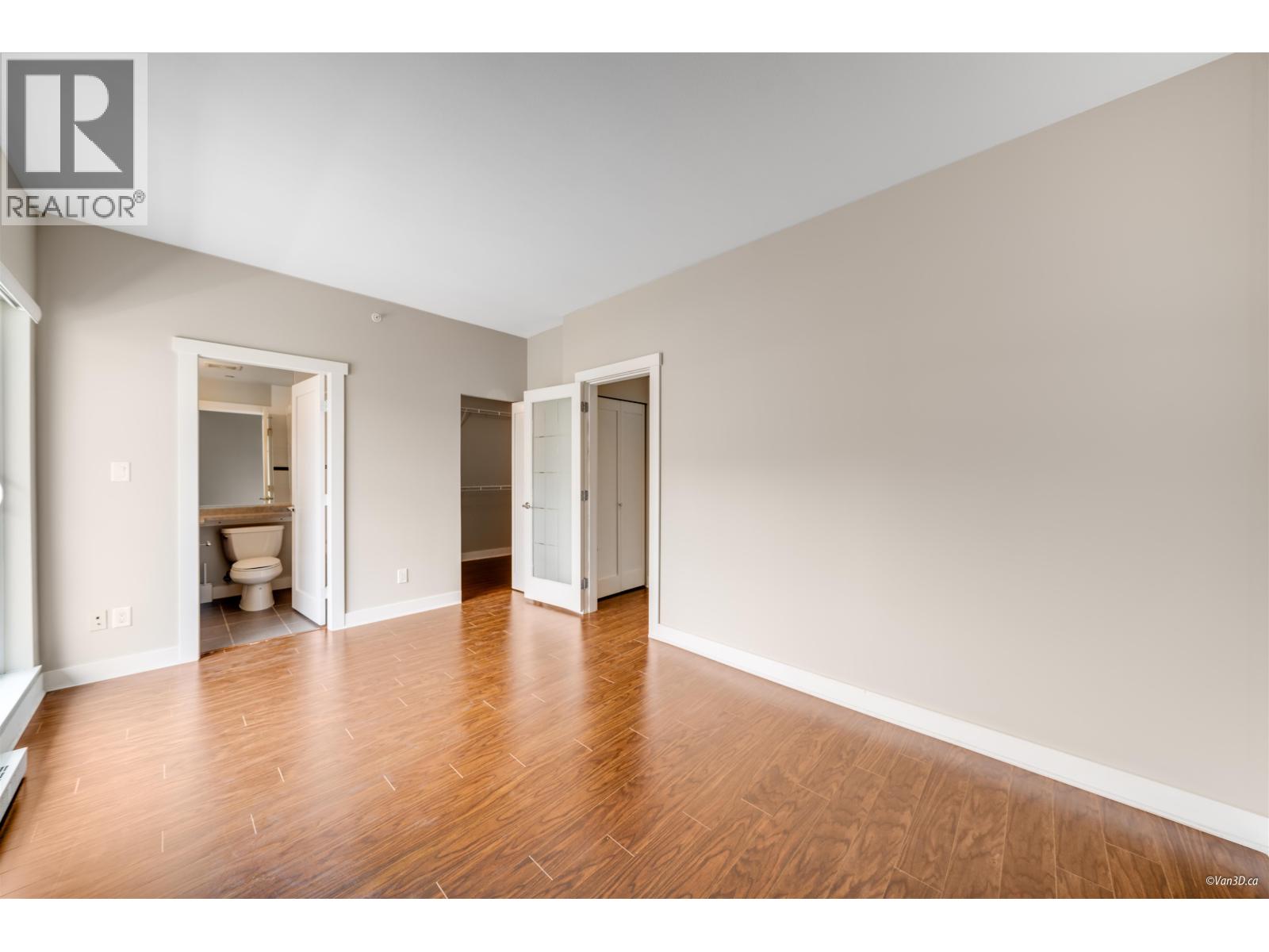 Photo 21 of 18 7388 Macpherson Avenue, Burnaby BC