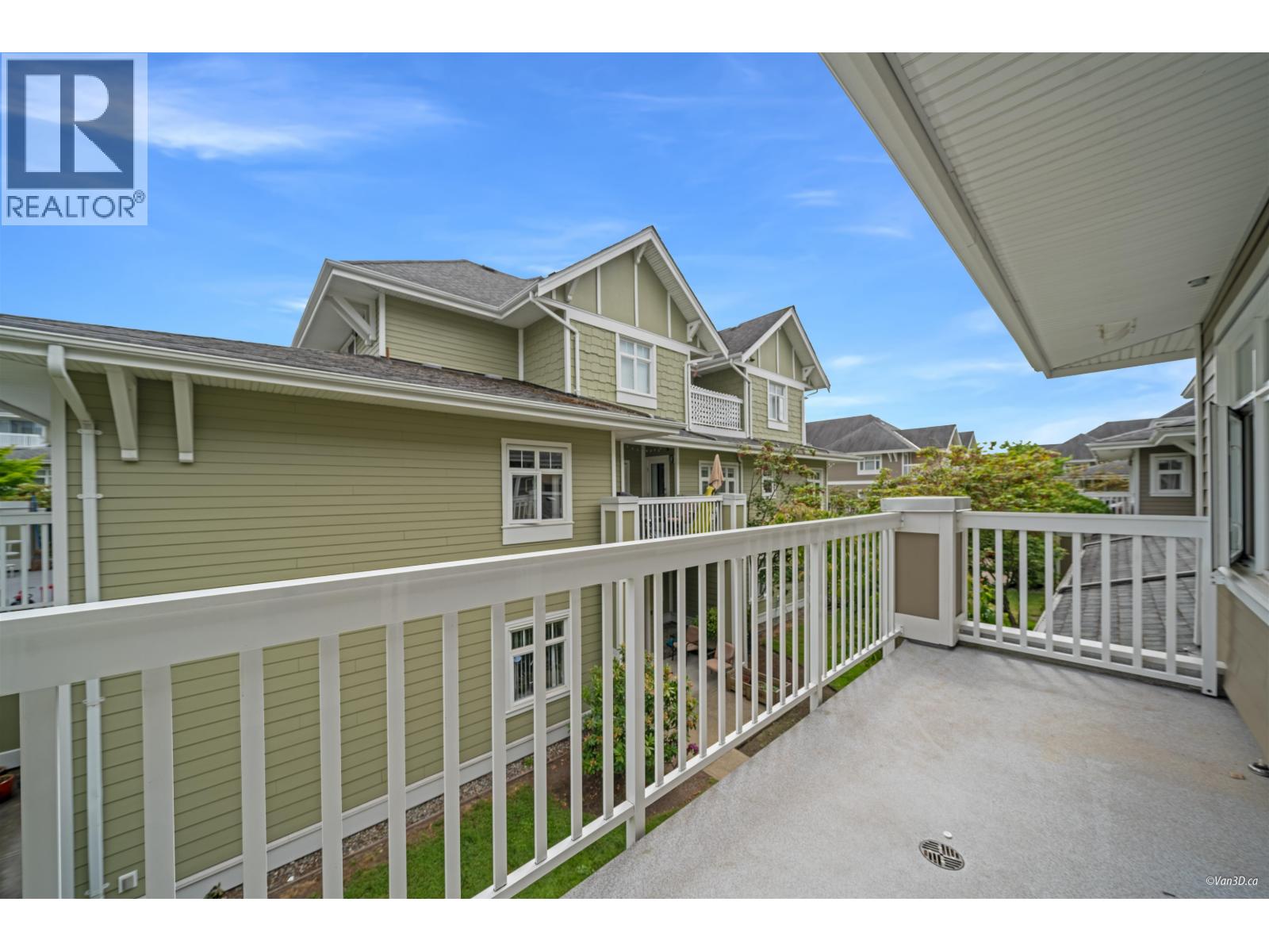 Photo 24 of 18 7388 Macpherson Avenue, Burnaby BC