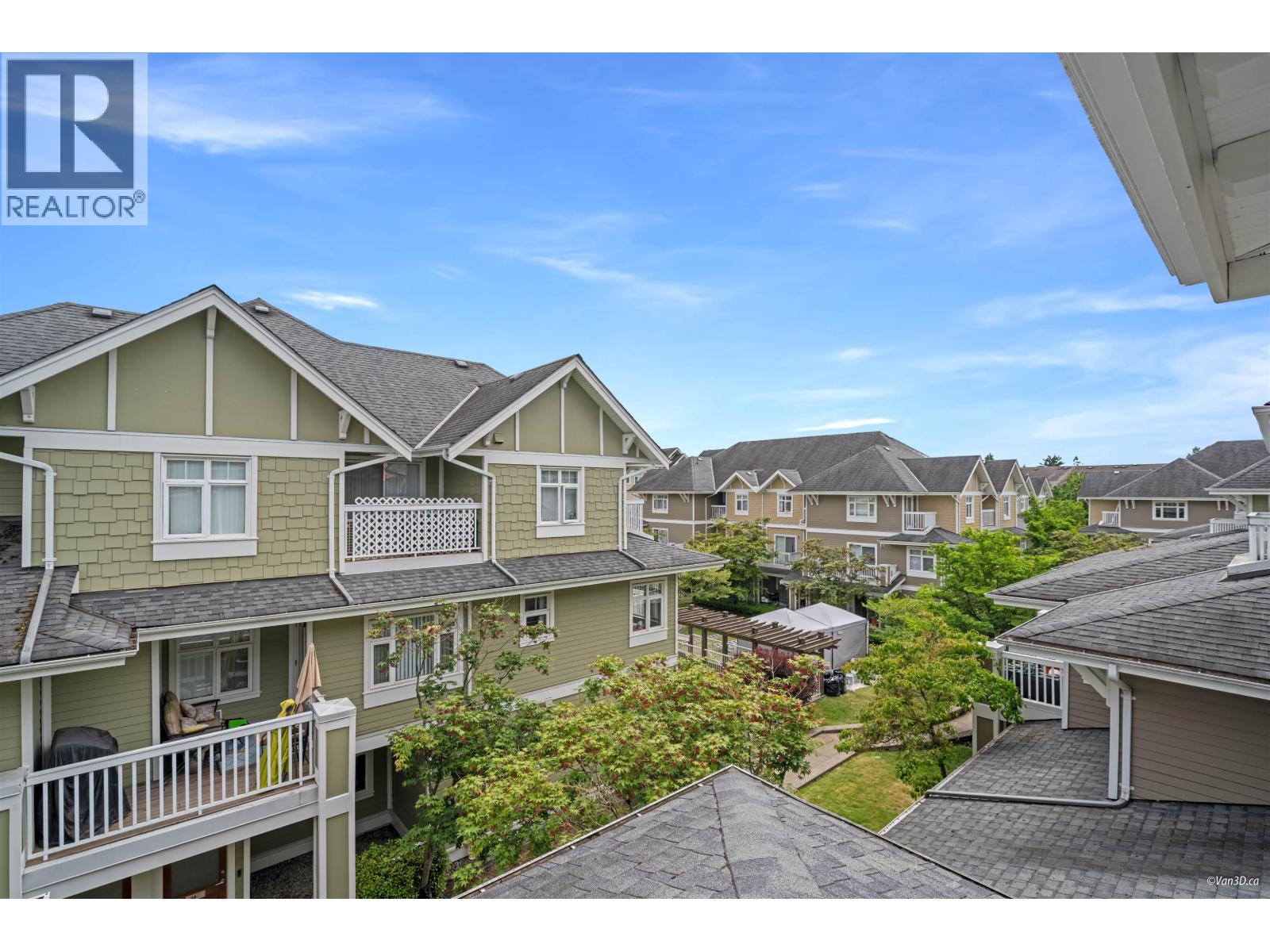Photo 28 of 18 7388 Macpherson Avenue, Burnaby BC