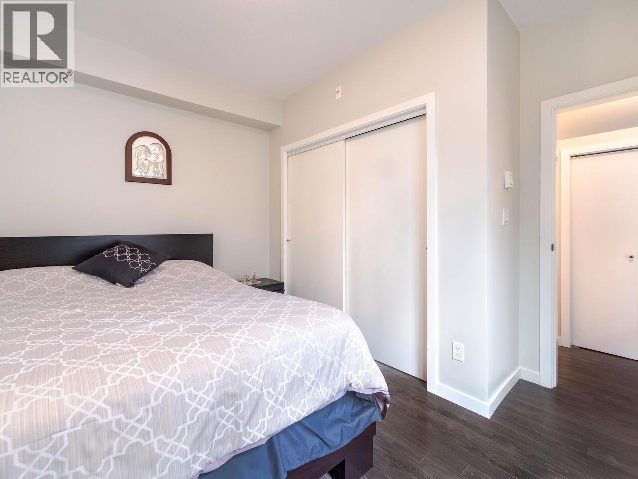 12 6965 HASTINGS STREET, Burnaby
