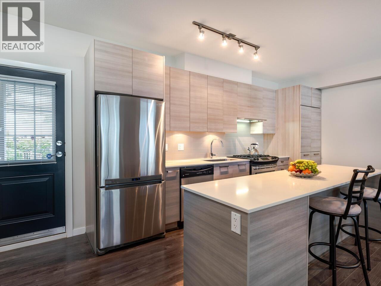 12 6965 HASTINGS STREET, Burnaby