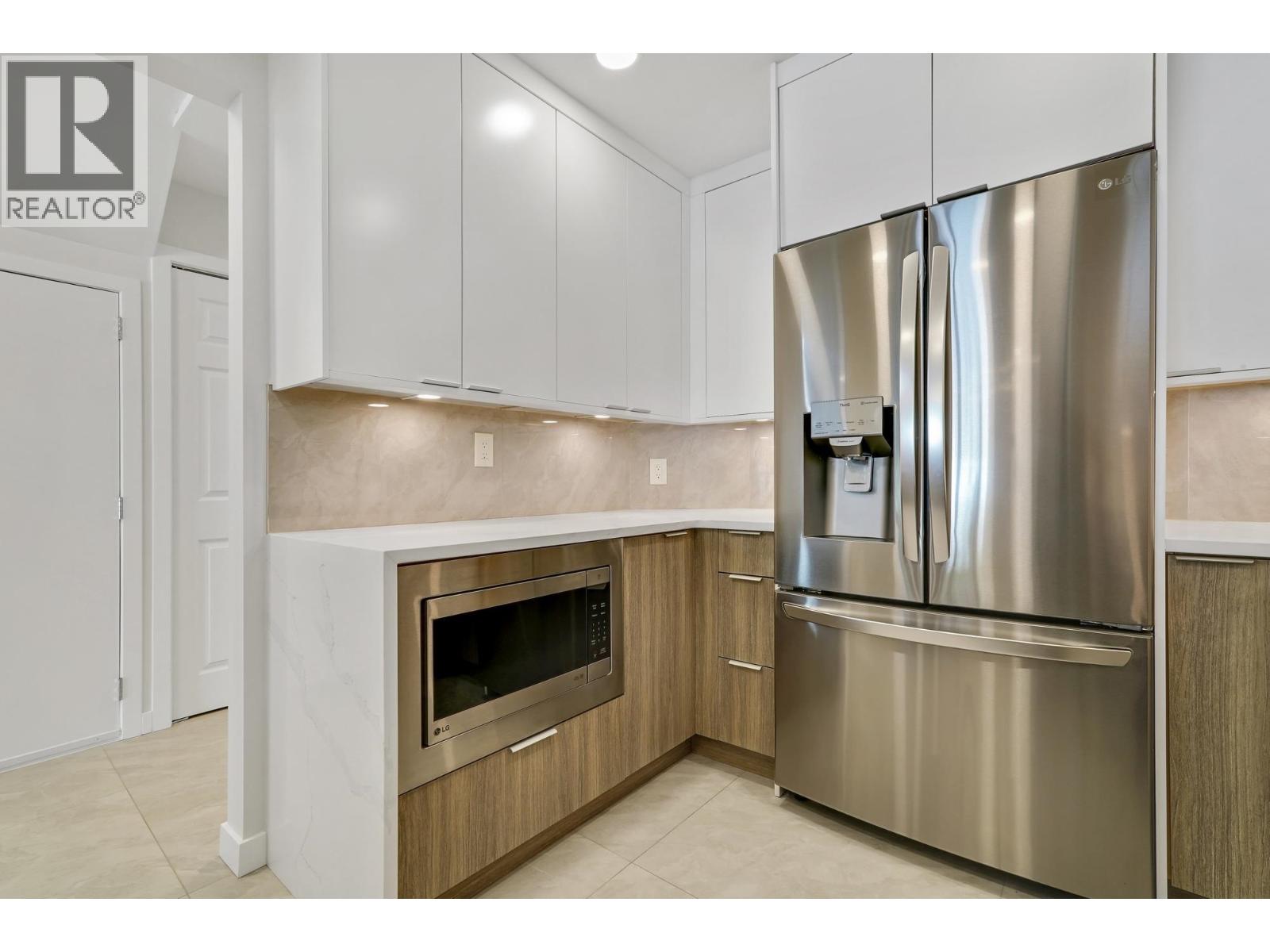 Photo 4 of 9 7760 Minoru Boulevard, Richmond BC