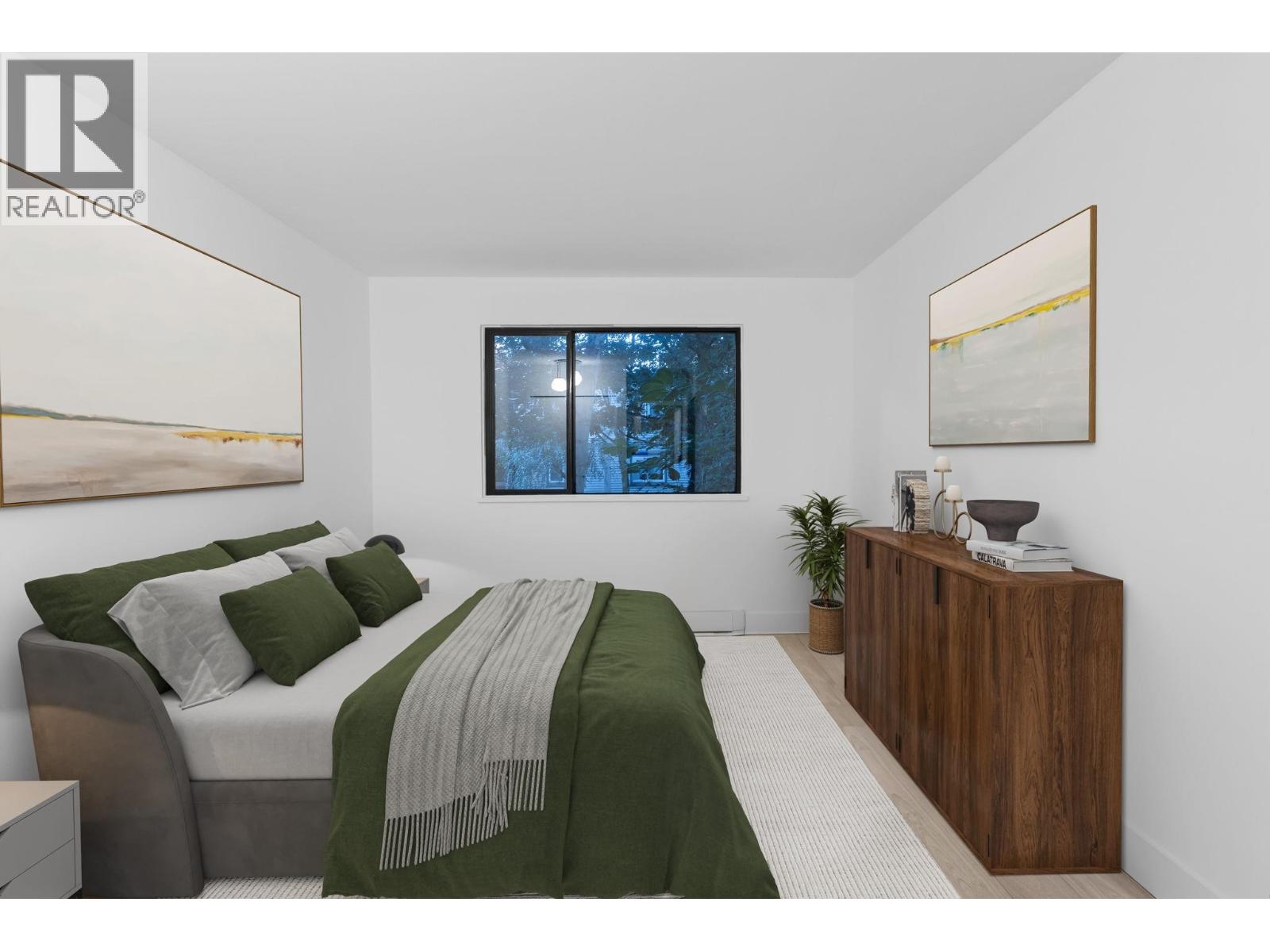 Photo 10 of 202 1422 E 3rd Avenue, Vancouver BC