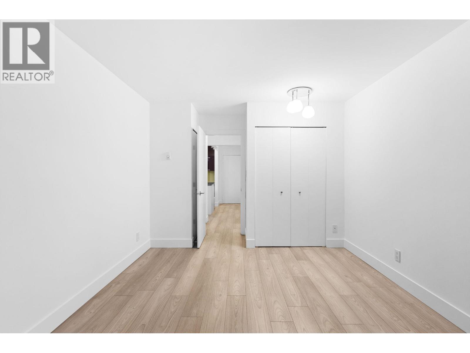 Photo 12 of 202 1422 E 3rd Avenue, Vancouver BC