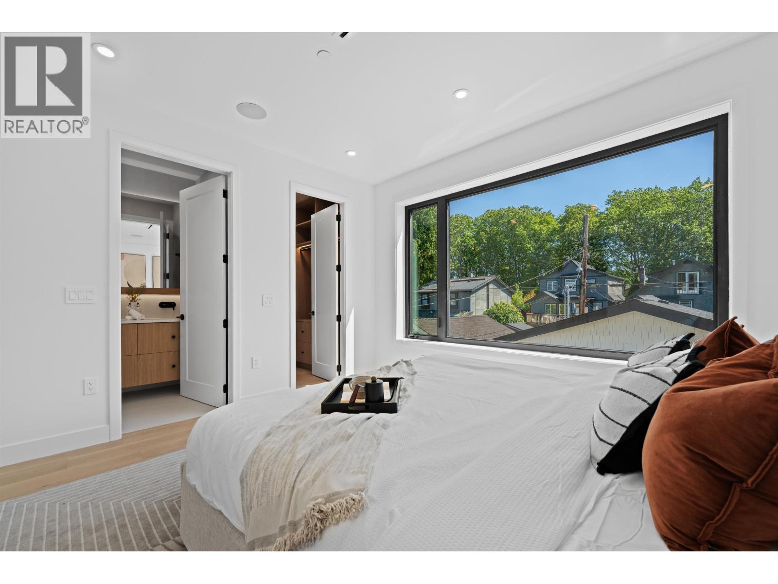 Photo 22 of 2 2846 W 12 Th Avenue, Vancouver BC