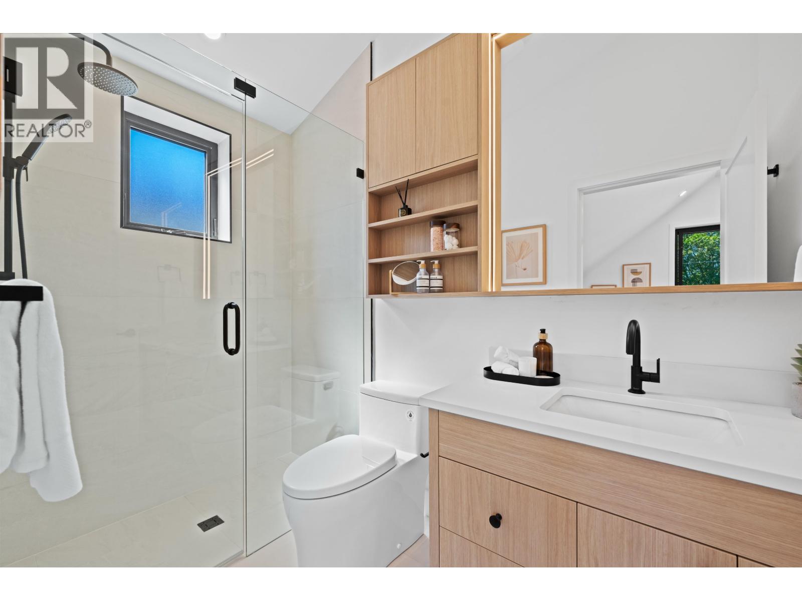 Photo 31 of 2 2846 W 12 Th Avenue, Vancouver BC