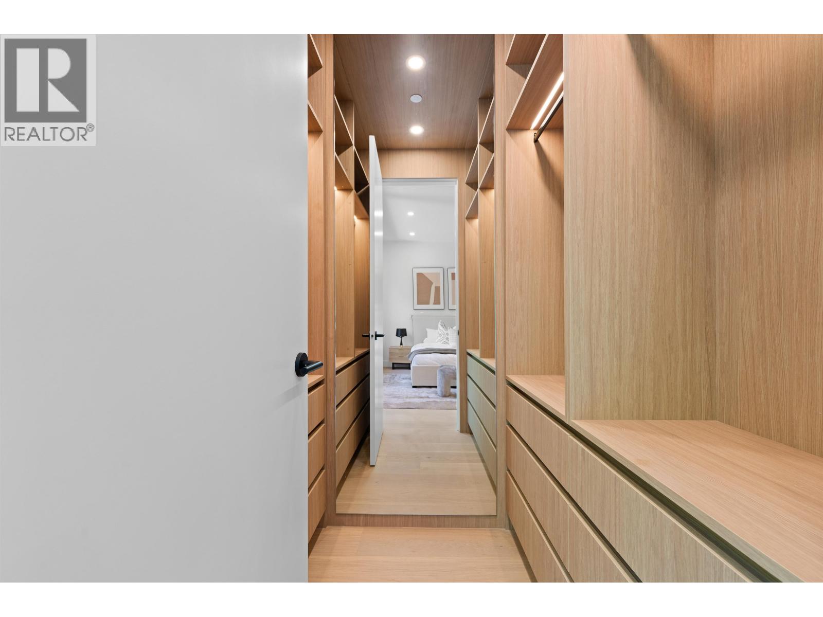Photo 19 of 1 2858 W 12 Th Avenue, Vancouver BC