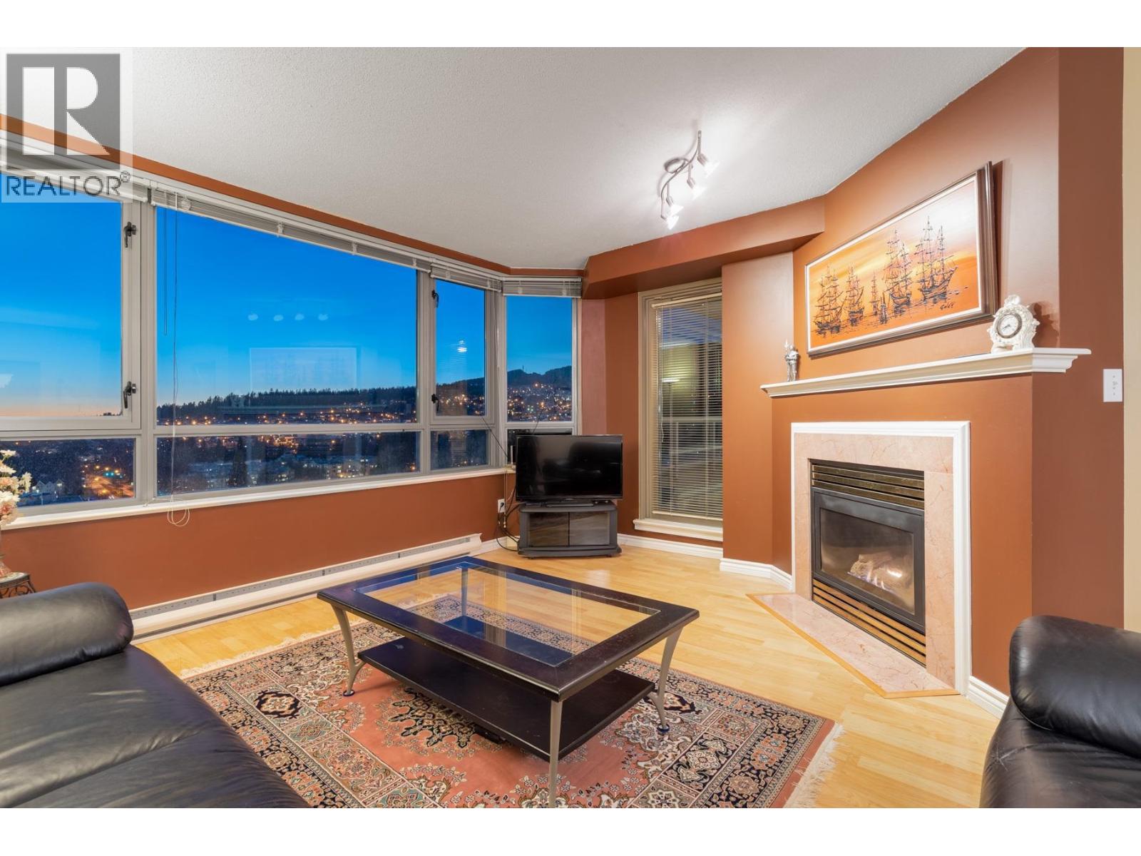 Photo 4 of 1502 3070 Guildford Way, Coquitlam BC