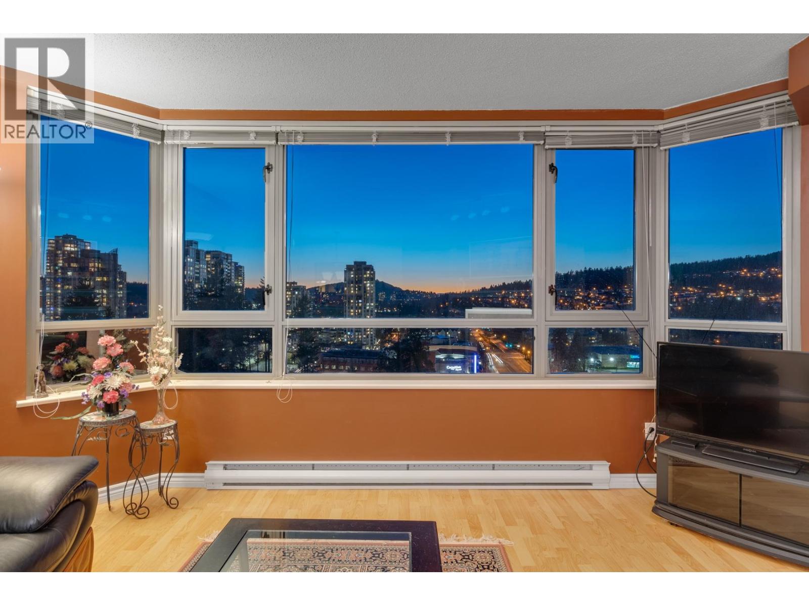 Photo 5 of 1502 3070 Guildford Way, Coquitlam BC