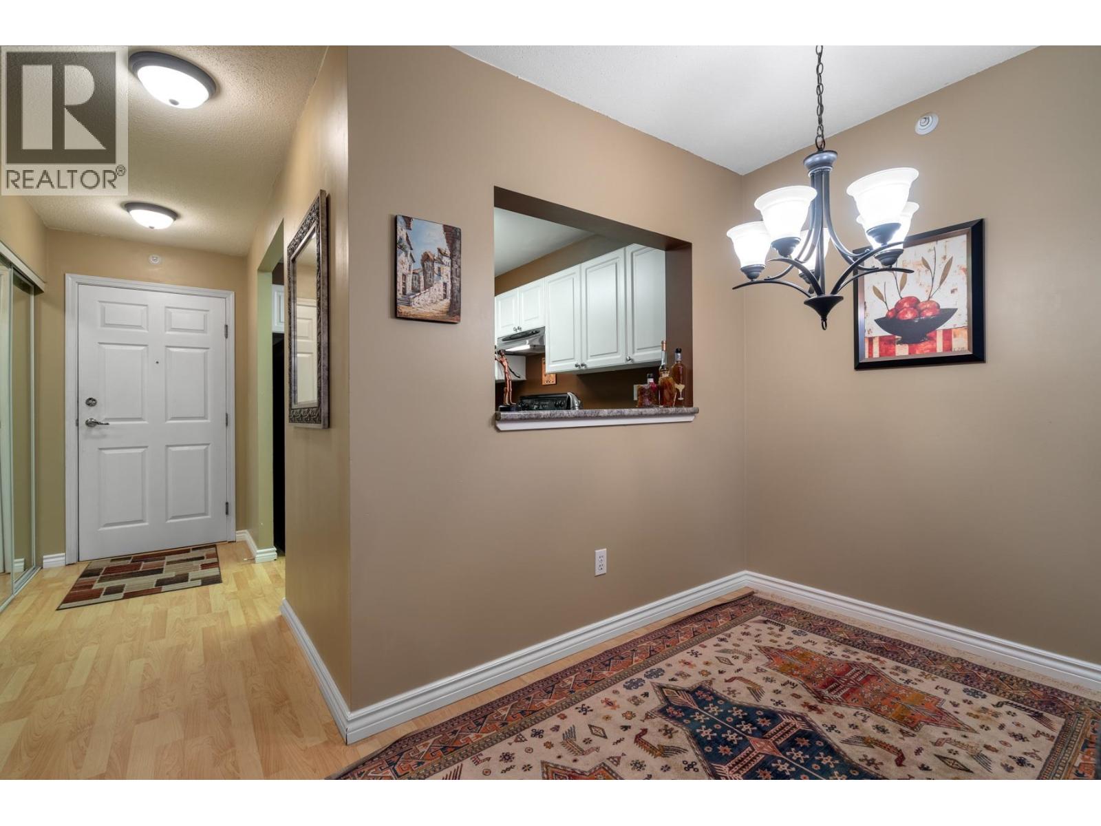 Photo 6 of 1502 3070 Guildford Way, Coquitlam BC