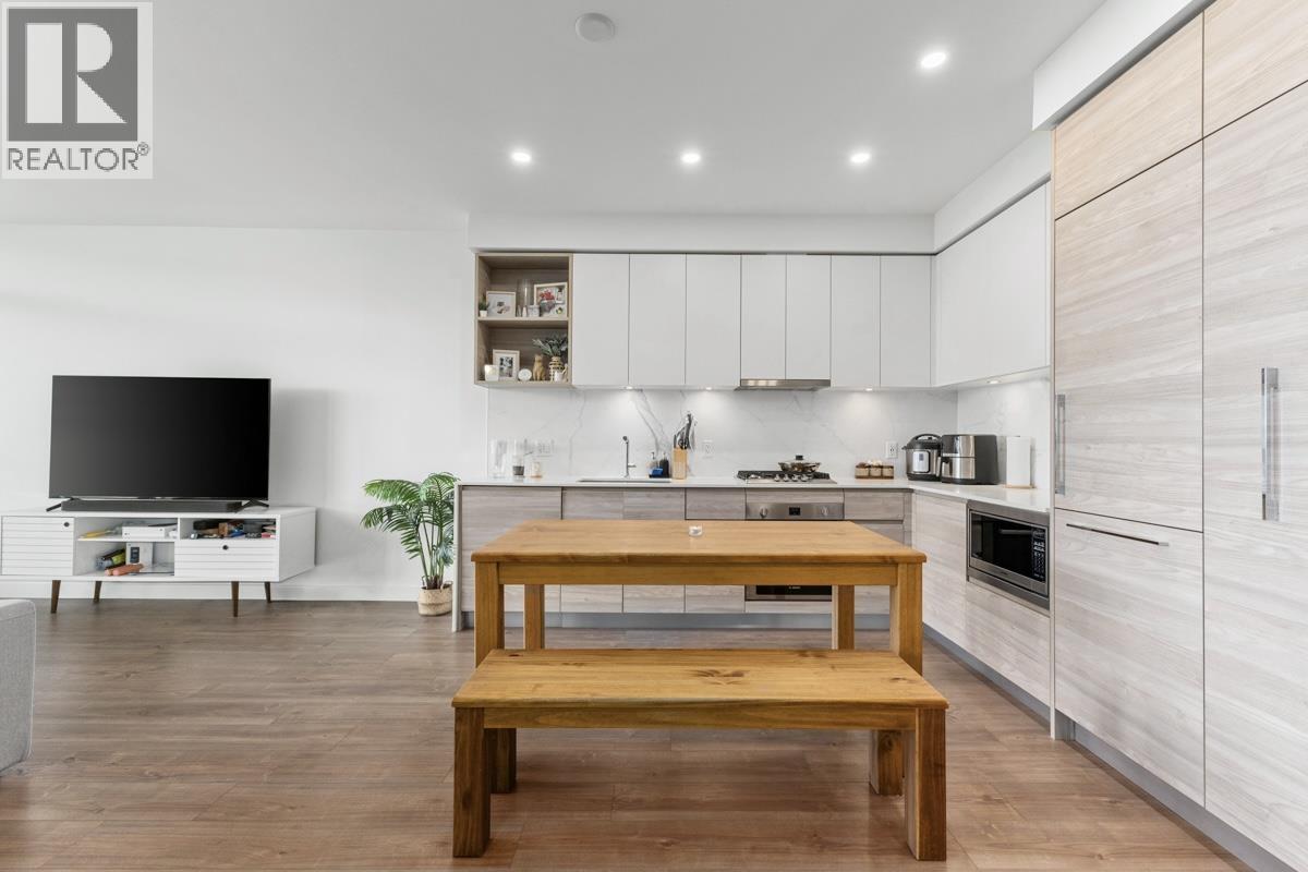 Photo 10 of 1702 585 Austin Avenue, Coquitlam BC