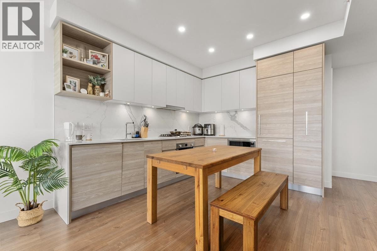 Photo 9 of 1702 585 Austin Avenue, Coquitlam BC