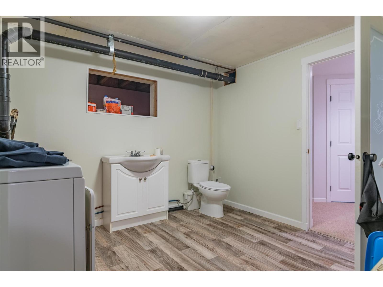 1664 Maida Road, Christina Lake