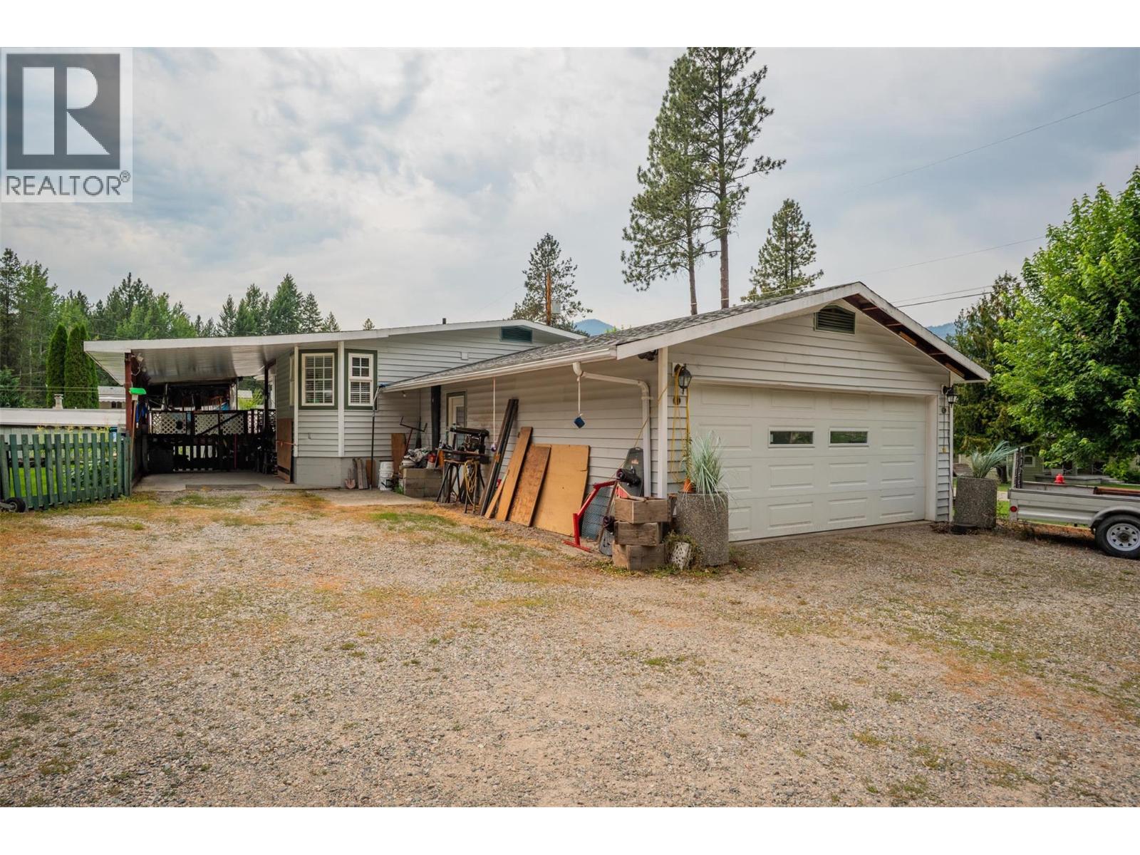 1664 Maida Road, Christina Lake
