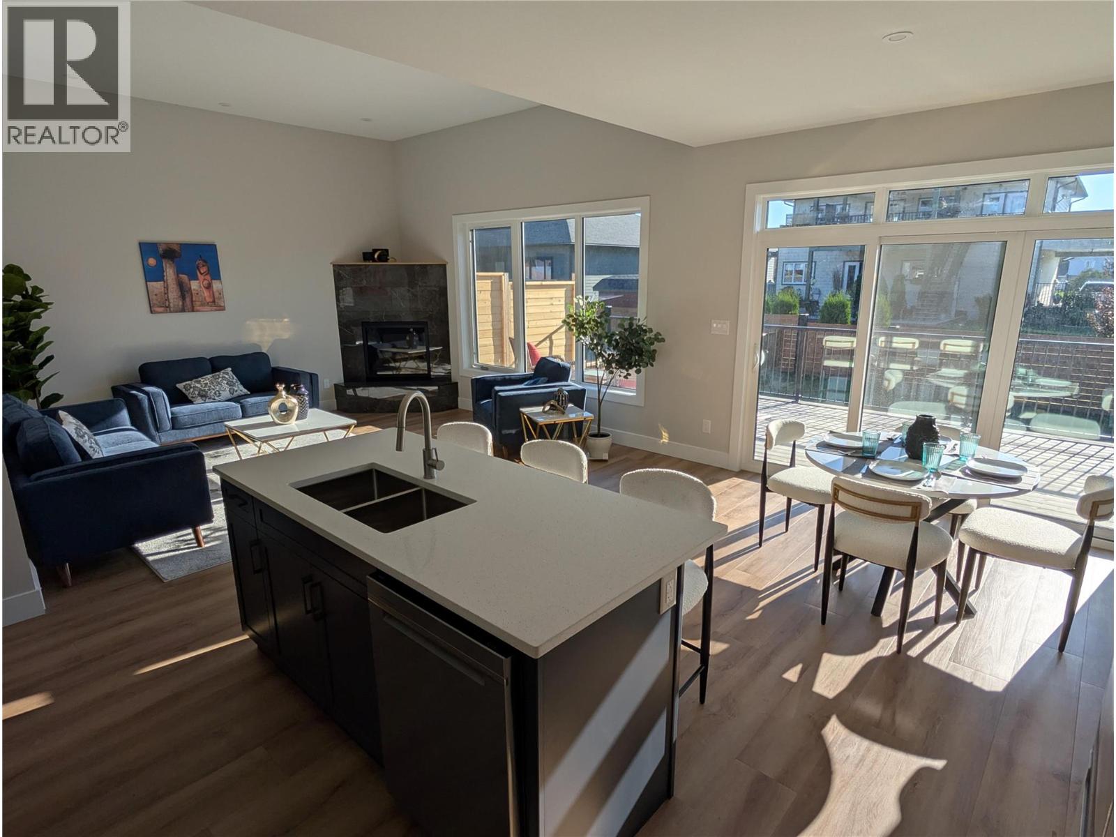 718 St Mary River Drive, Kimberley