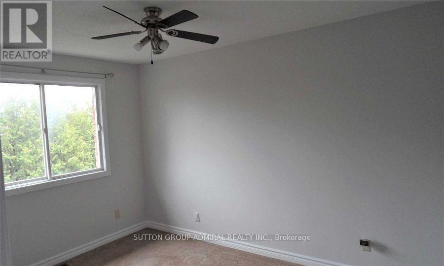 Photo 2 of 65 Delaney Crescent, Barrie ON