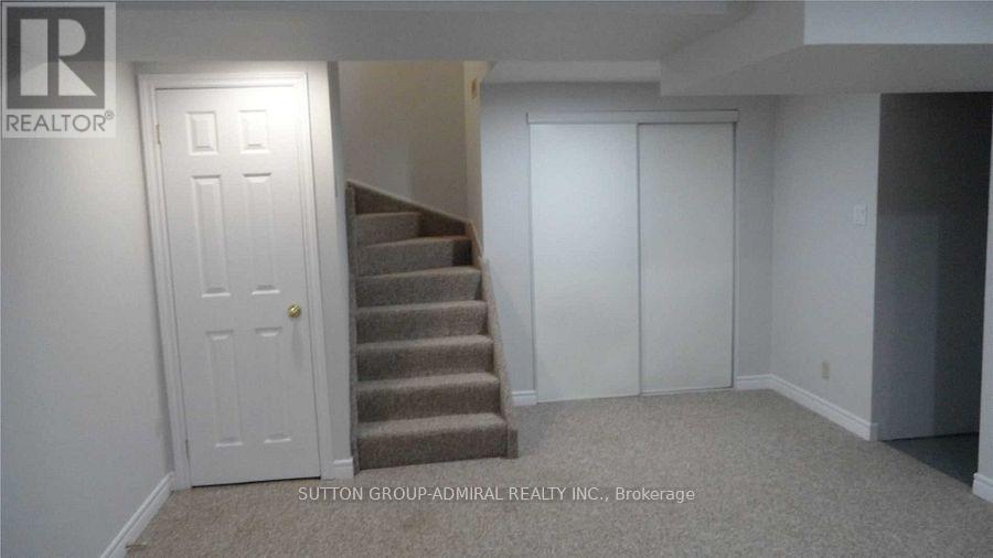 Photo 5 of 65 Delaney Crescent, Barrie ON