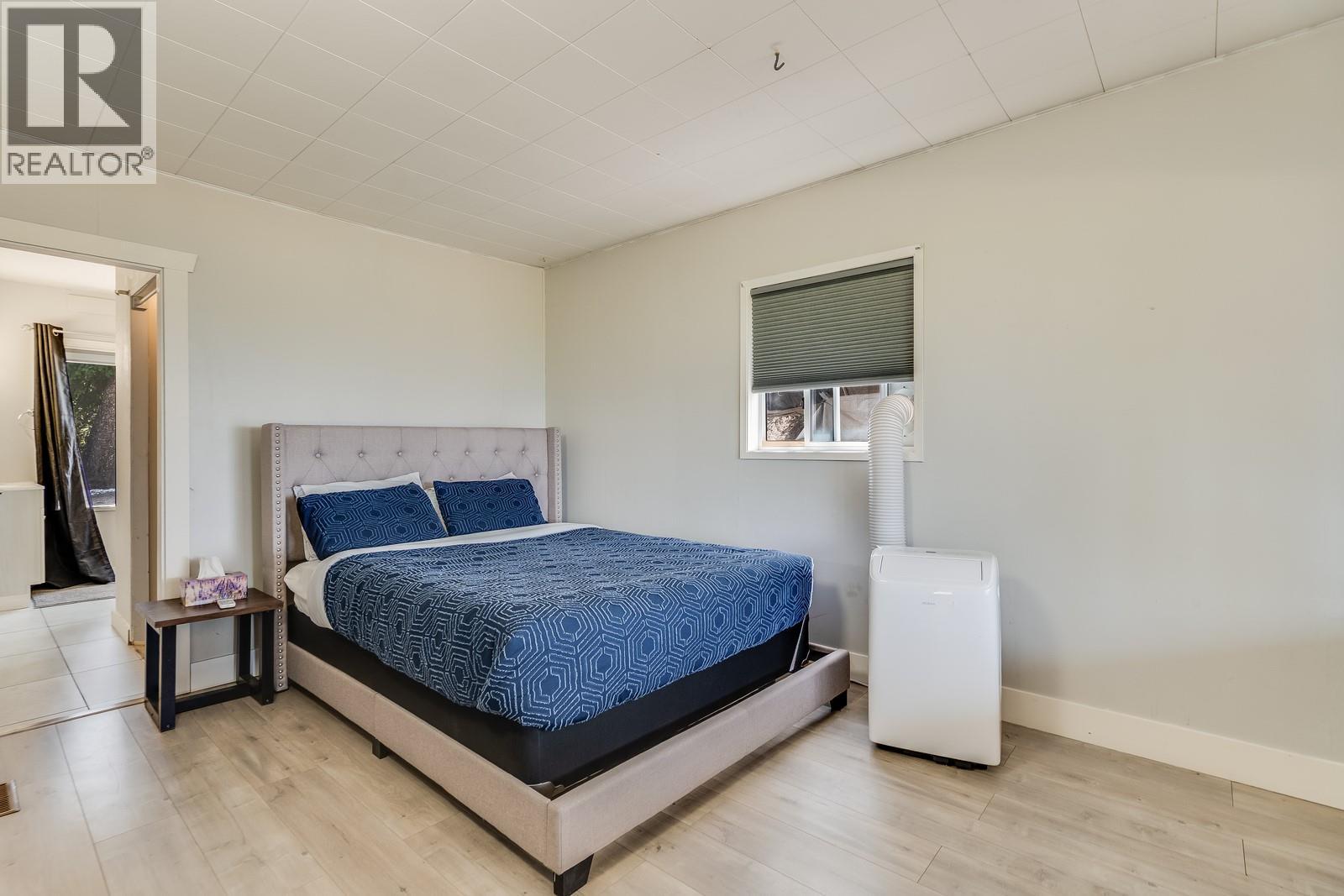 Photo 15 of 1293 Highway 33 E, Kelowna BC