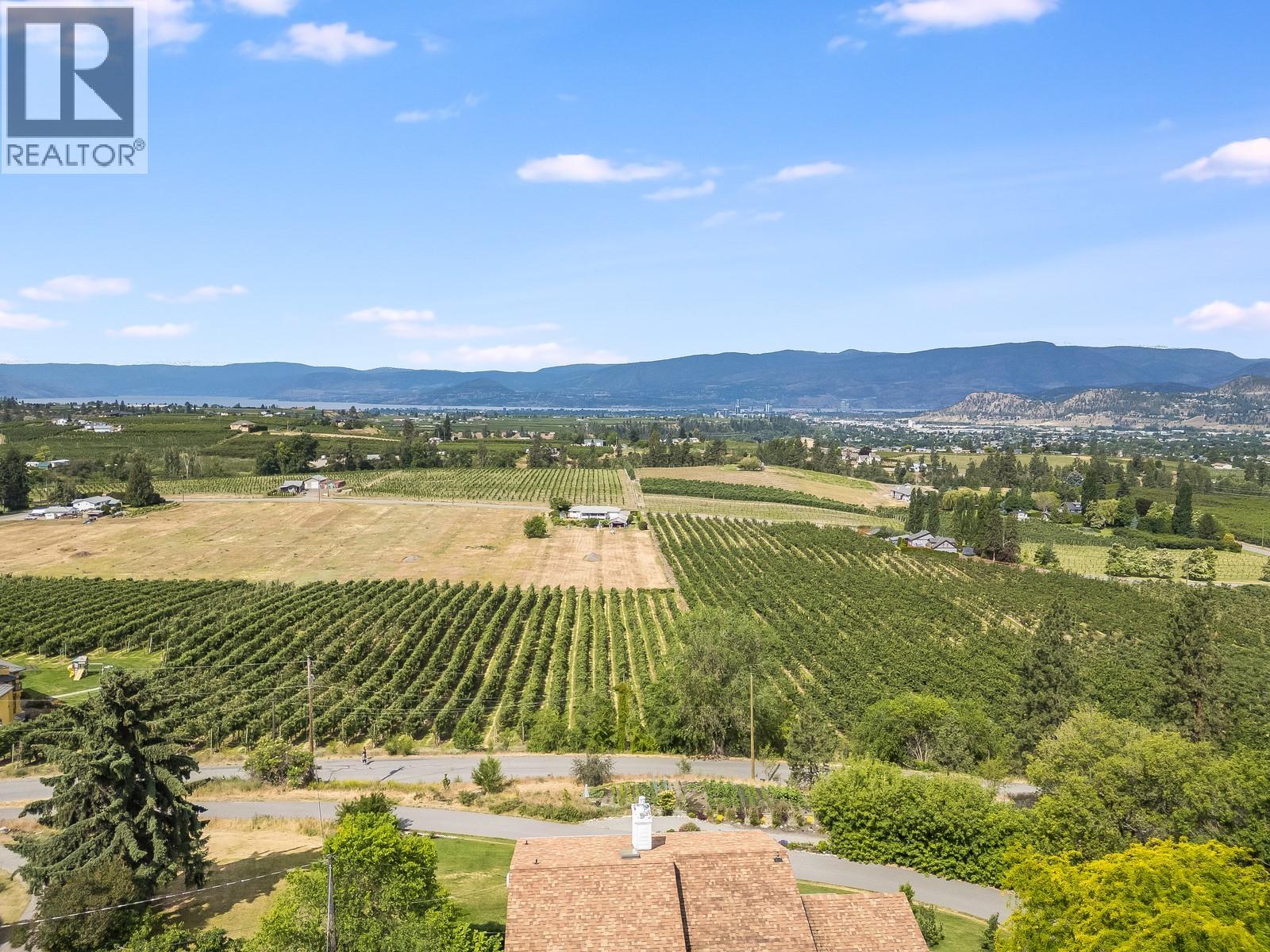 Photo 4 of 1293 Highway 33 E, Kelowna BC