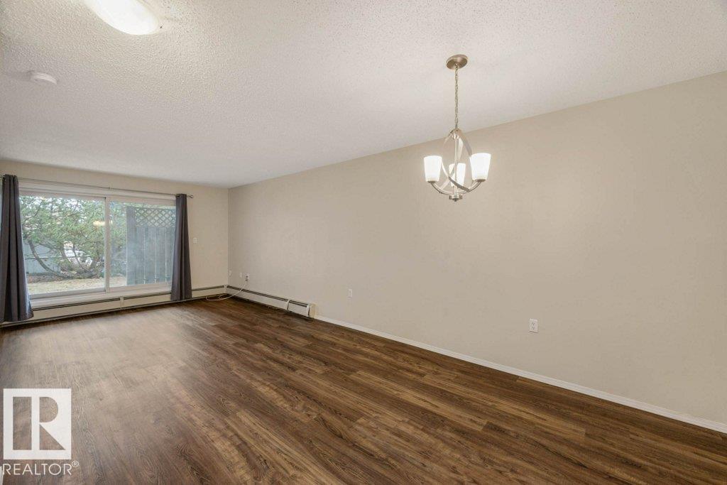 Photo 3 of 110 15503 106 St Nw, Edmonton AB
