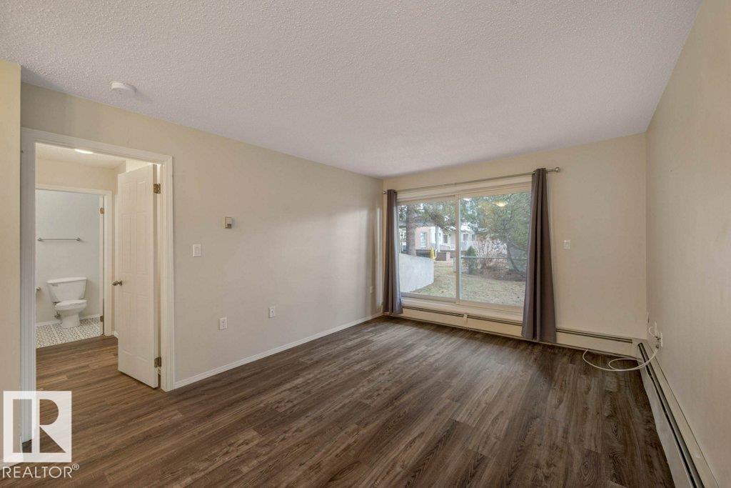 Photo 6 of 110 15503 106 St Nw, Edmonton AB