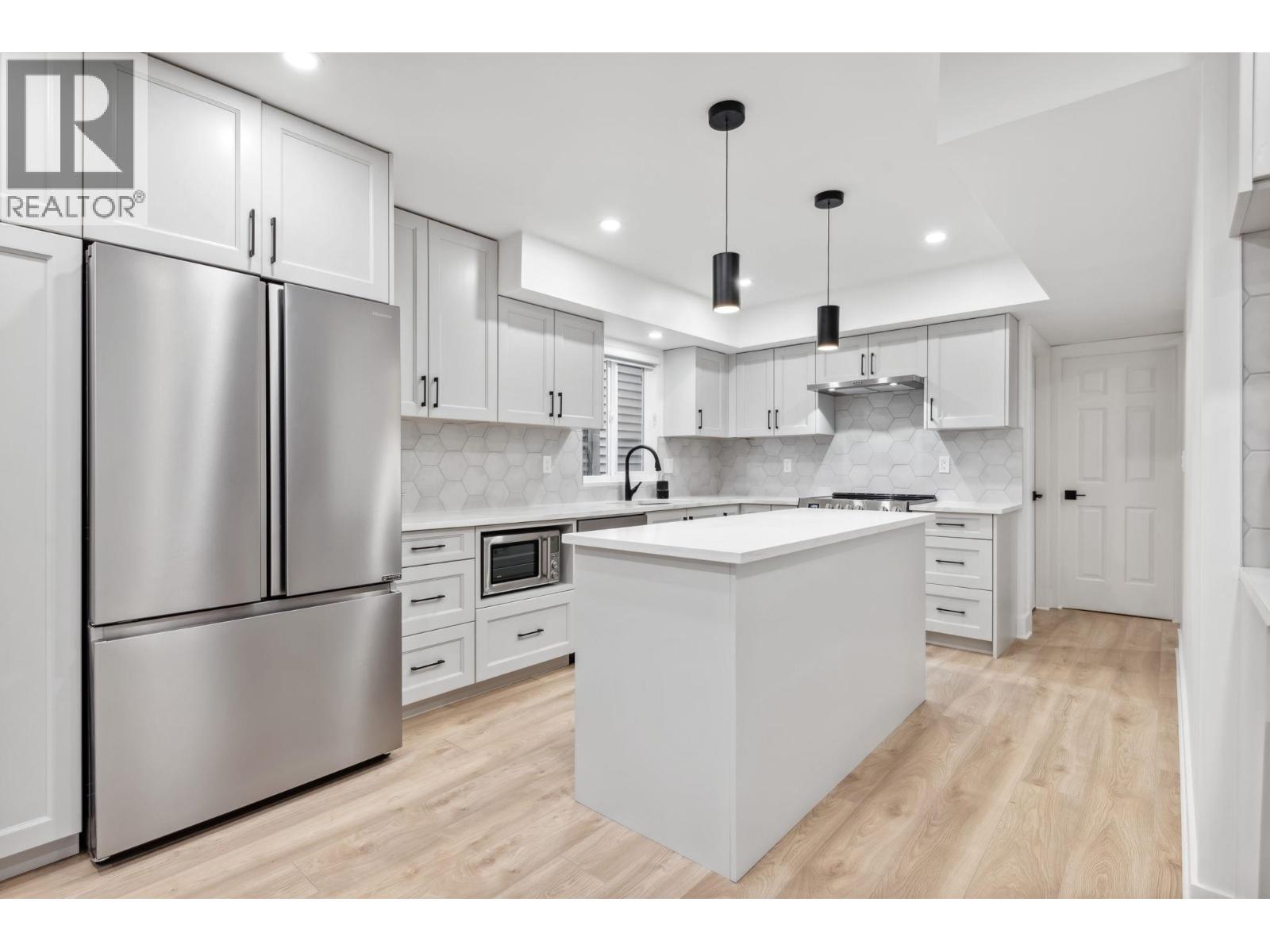 Photo 15 of 8360 Dayton Court, Richmond BC
