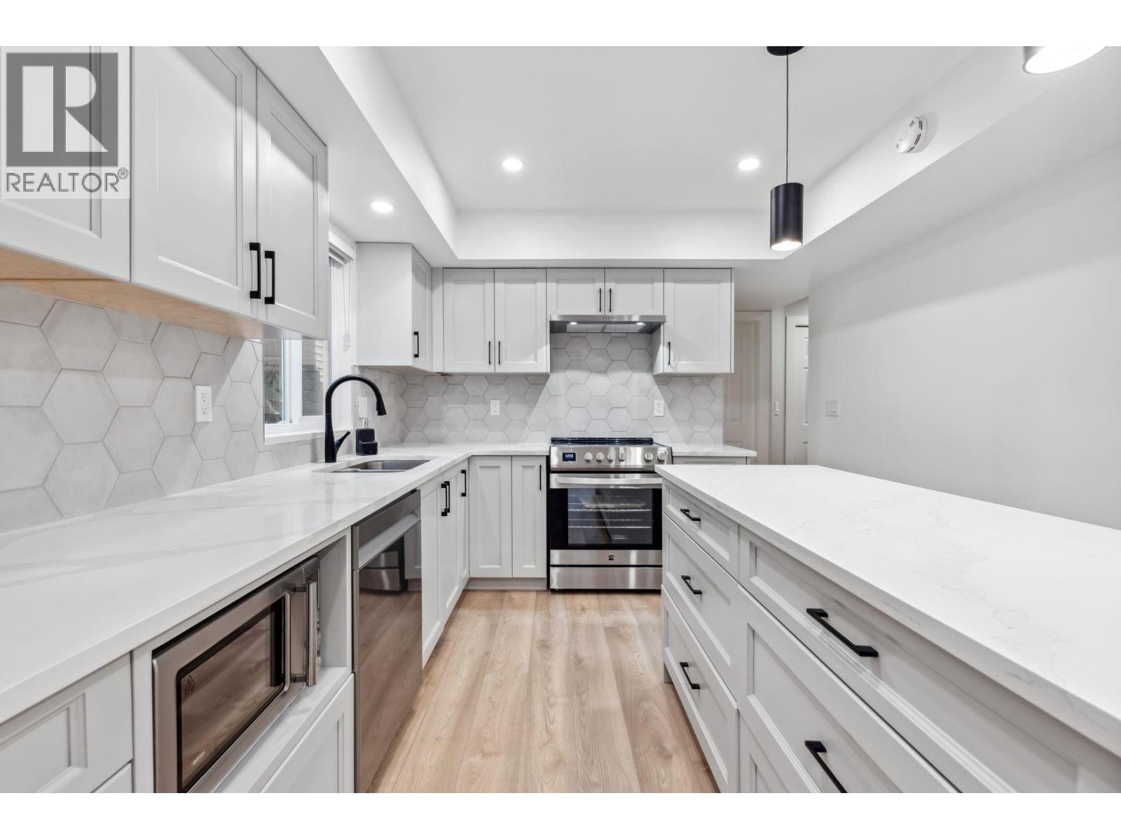 Photo 17 of 8360 Dayton Court, Richmond BC