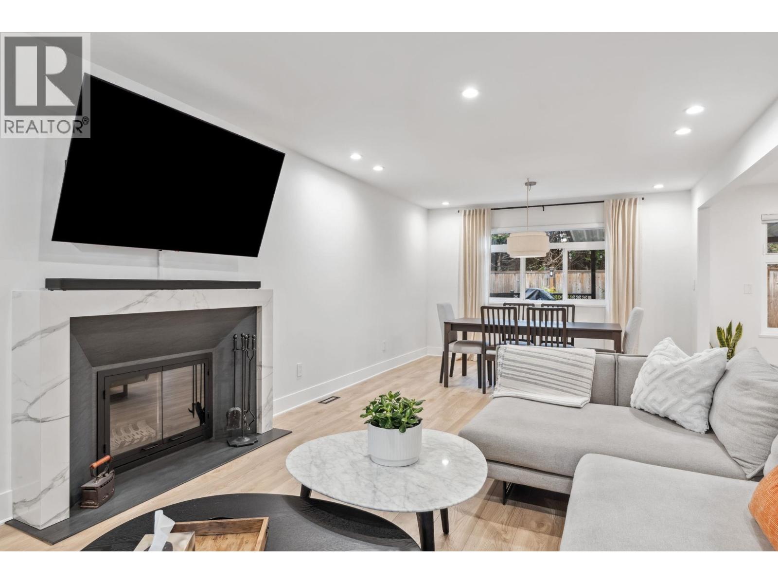 Photo 8 of 8360 Dayton Court, Richmond BC