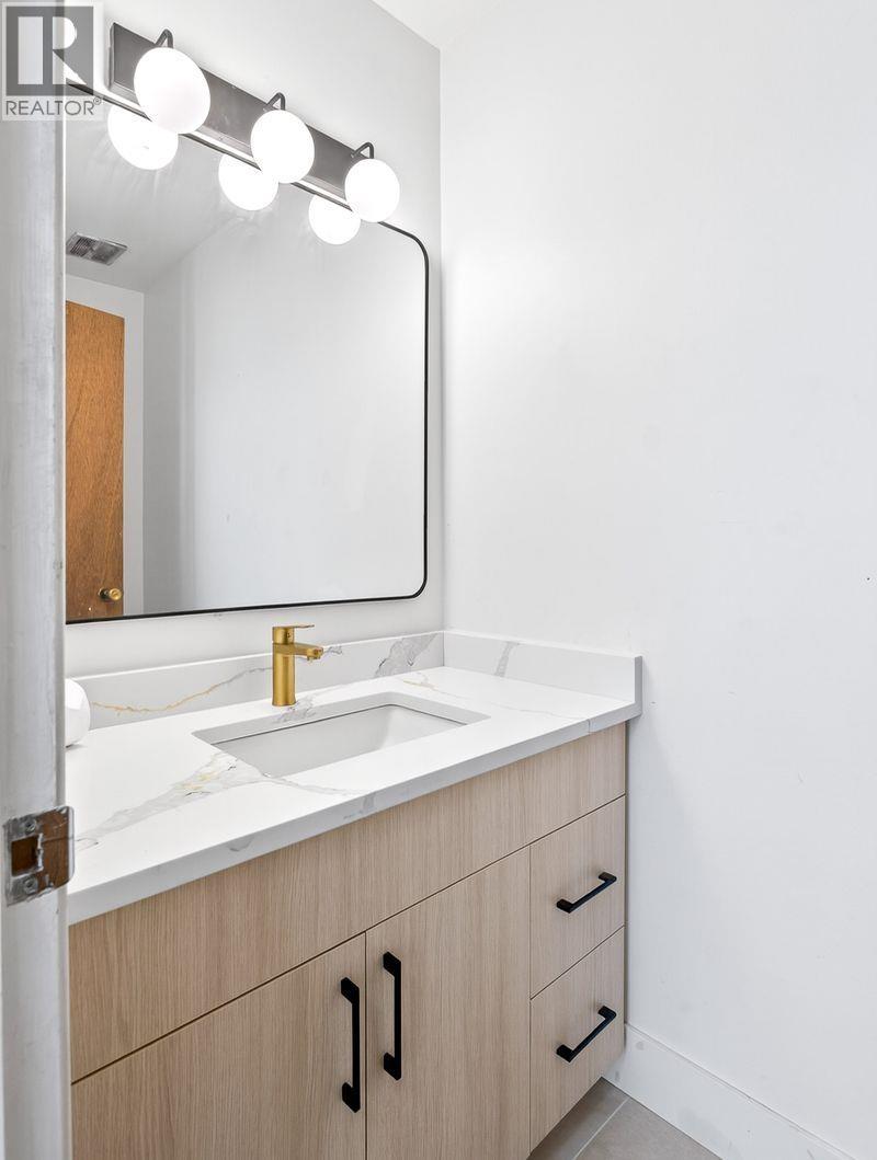 Photo 22 of 7301 Capistrano Drive, Burnaby BC