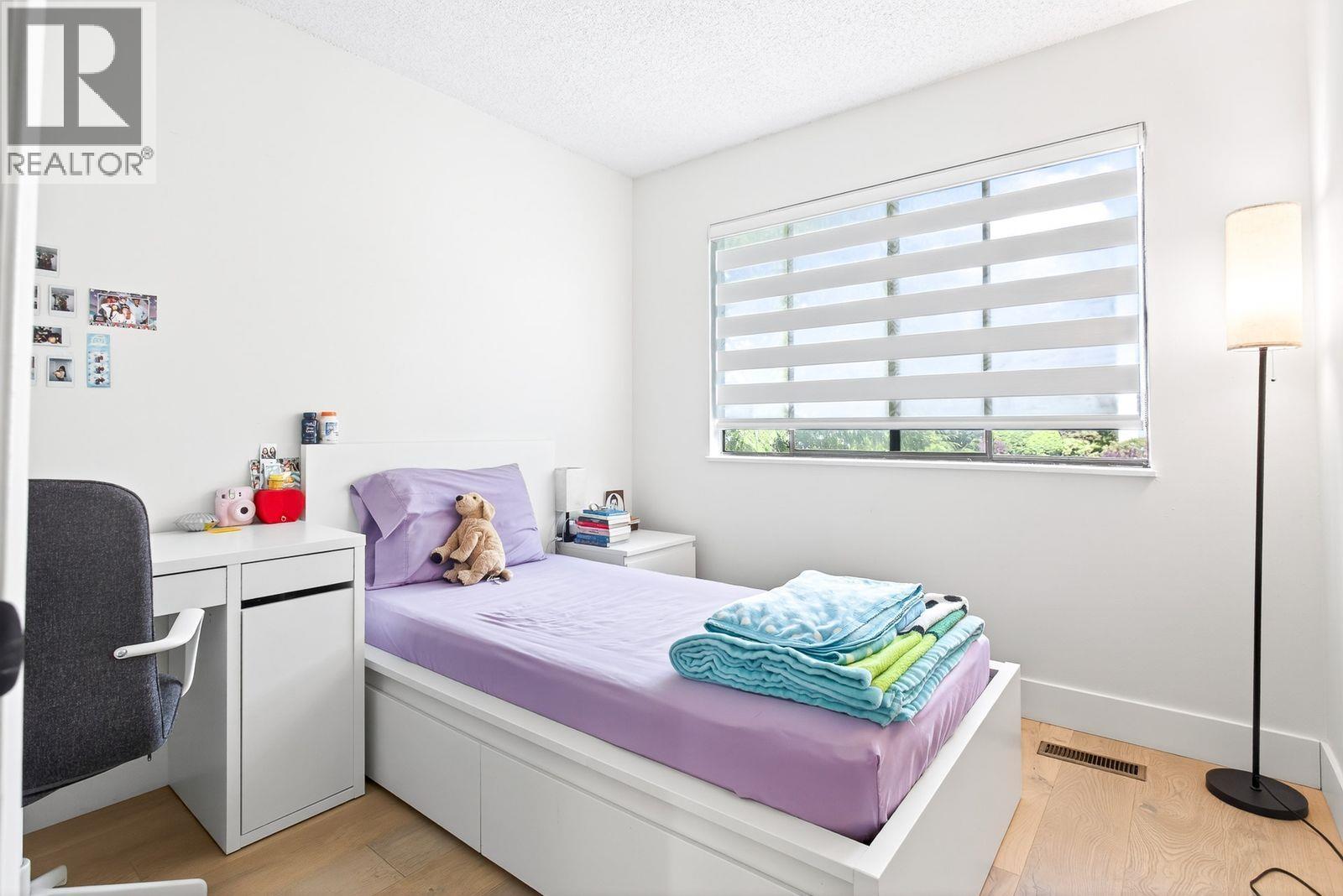 Photo 24 of 7301 Capistrano Drive, Burnaby BC