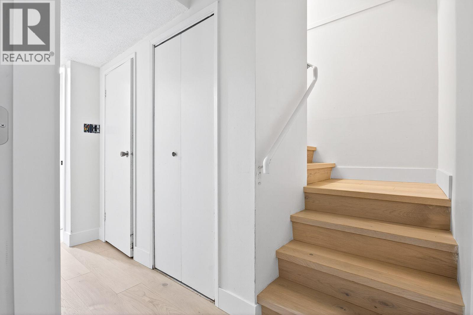 Photo 26 of 7301 Capistrano Drive, Burnaby BC