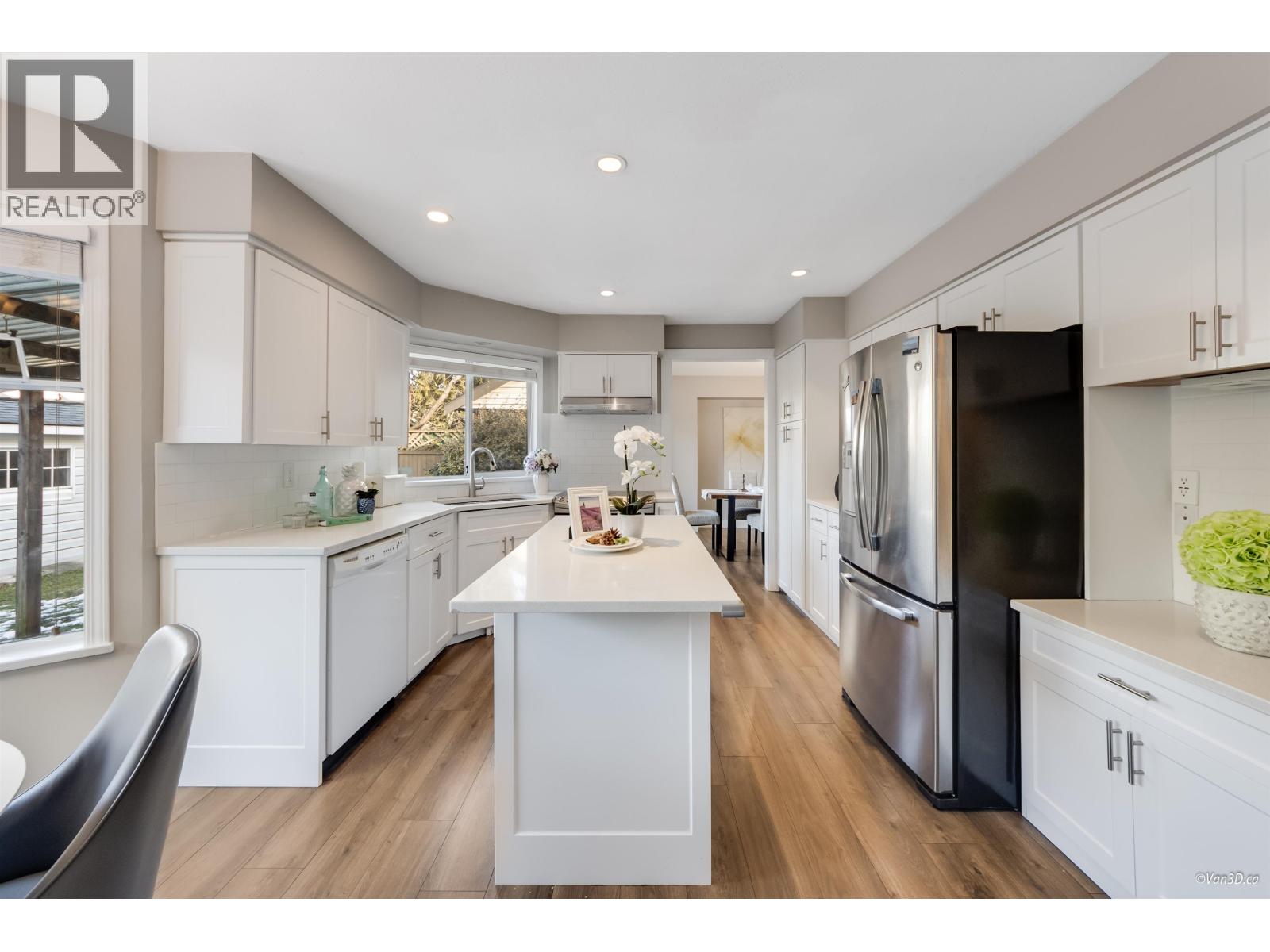 Photo 11 of 6167 45 Avenue, Delta BC