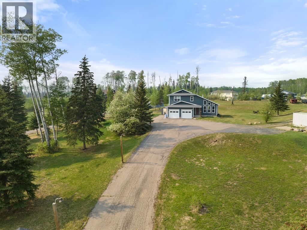 Photo 3 of 170 Community Lane, Saprae Creek AB