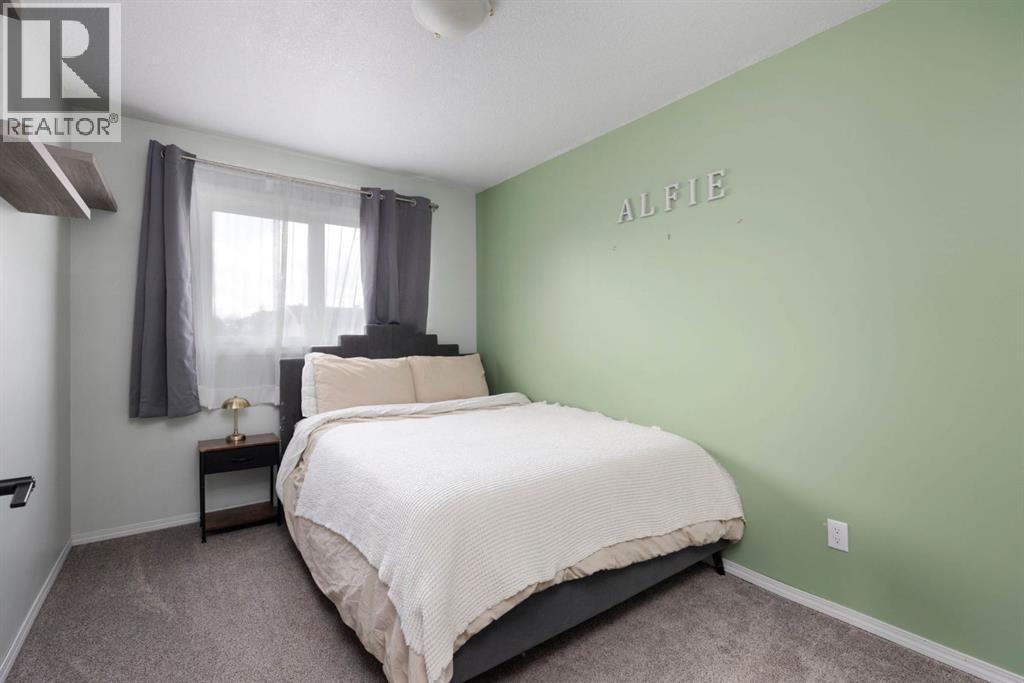 108 Shetland Garden, Fort McMurray
