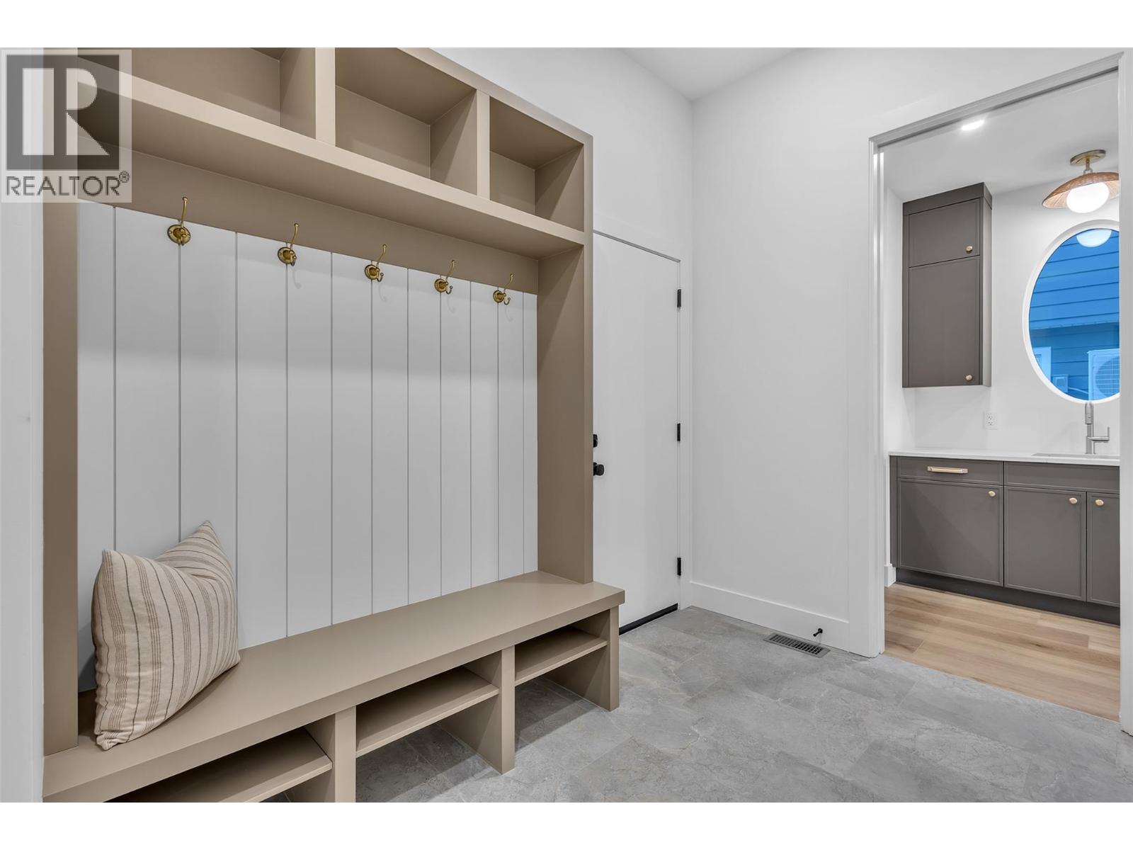  1439 Whistling Pine Place, Kelowna