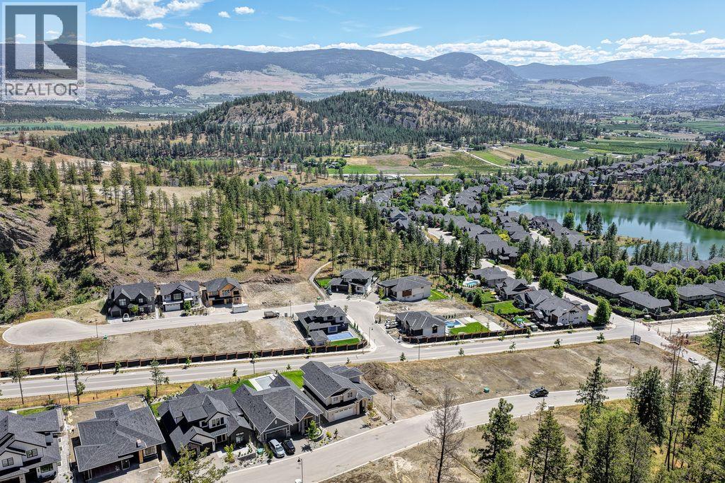  1439 Whistling Pine Place, Kelowna