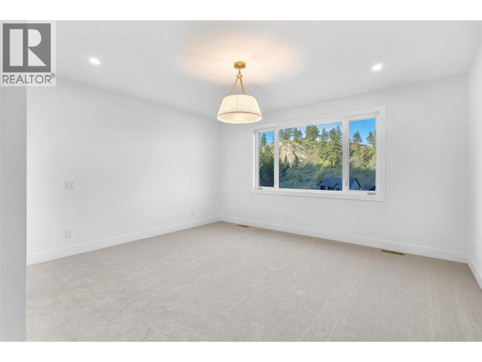  1439 Whistling Pine Place, Kelowna