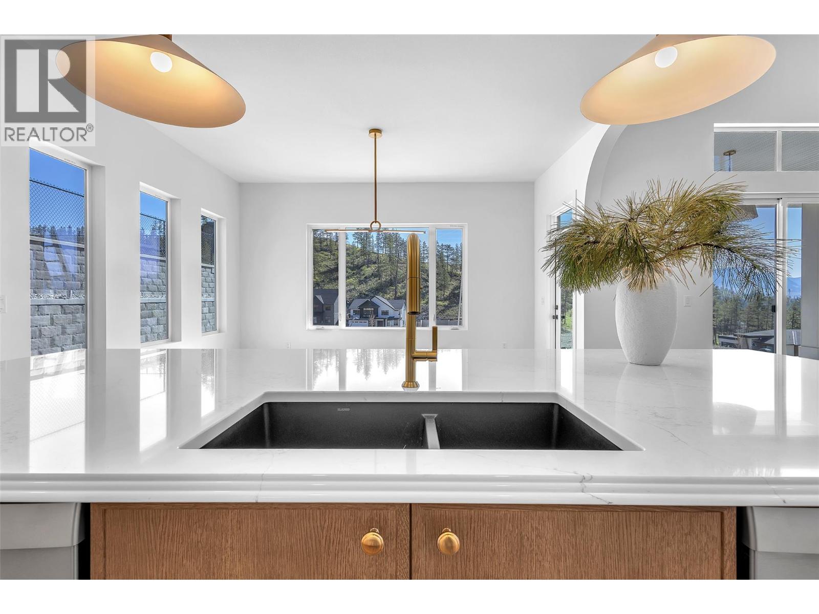  1439 Whistling Pine Place, Kelowna