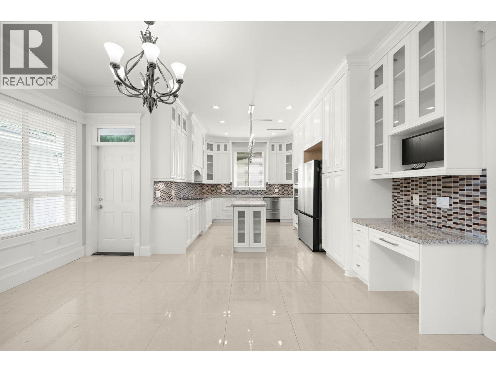 Photo 7 of 8751 Rosevale Road, Richmond BC