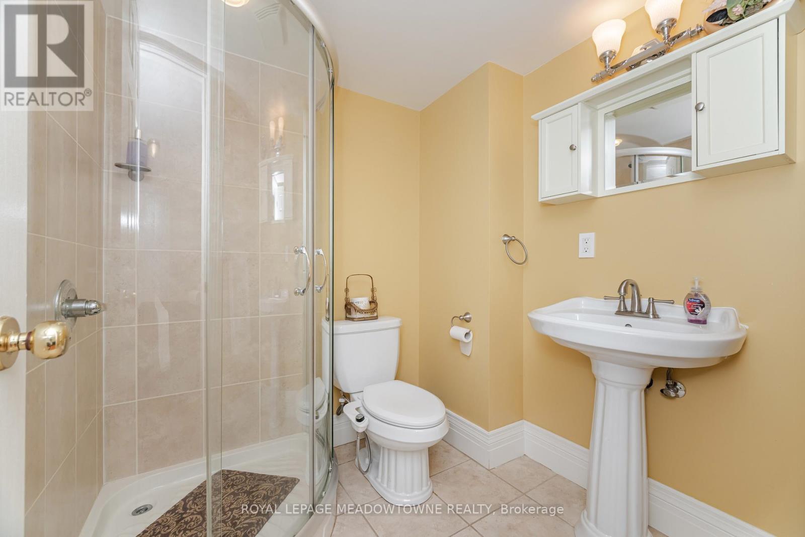 Photo 46 of 915 Gaslight Way, Mississauga ON