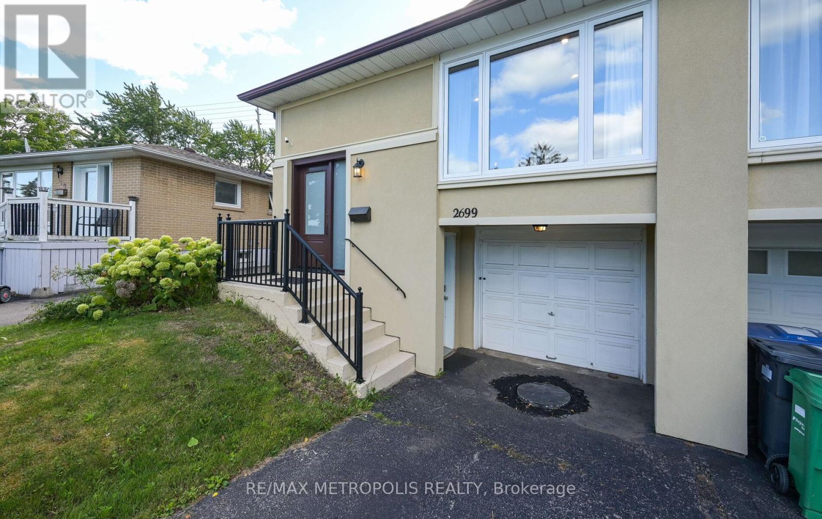 Photo 1 of Main 2699 Sherhill Drive, Mississauga ON