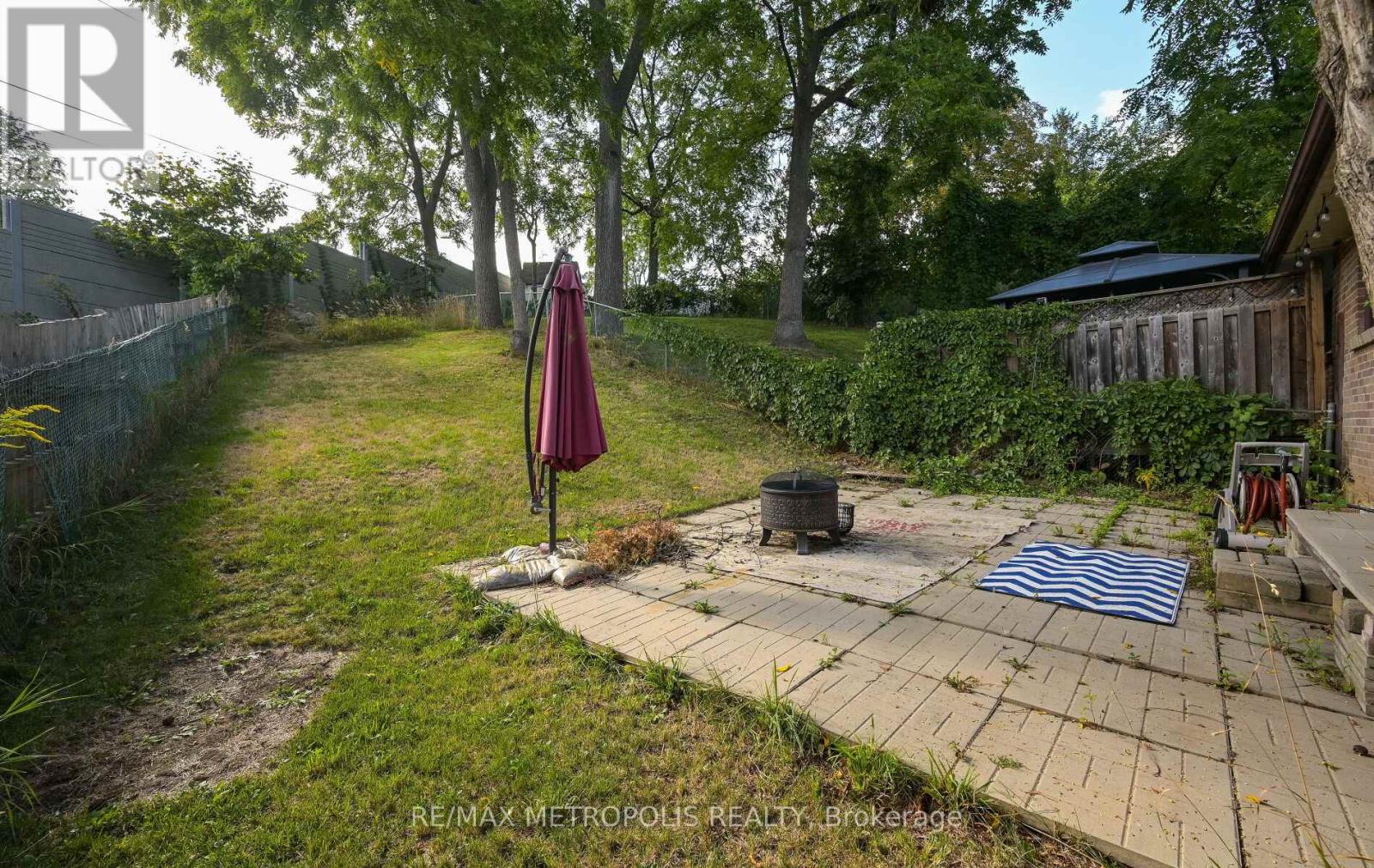 Photo 42 of Main 2699 Sherhill Drive, Mississauga ON
